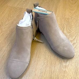 NWT Toms Reese Booties, Taupe size 8